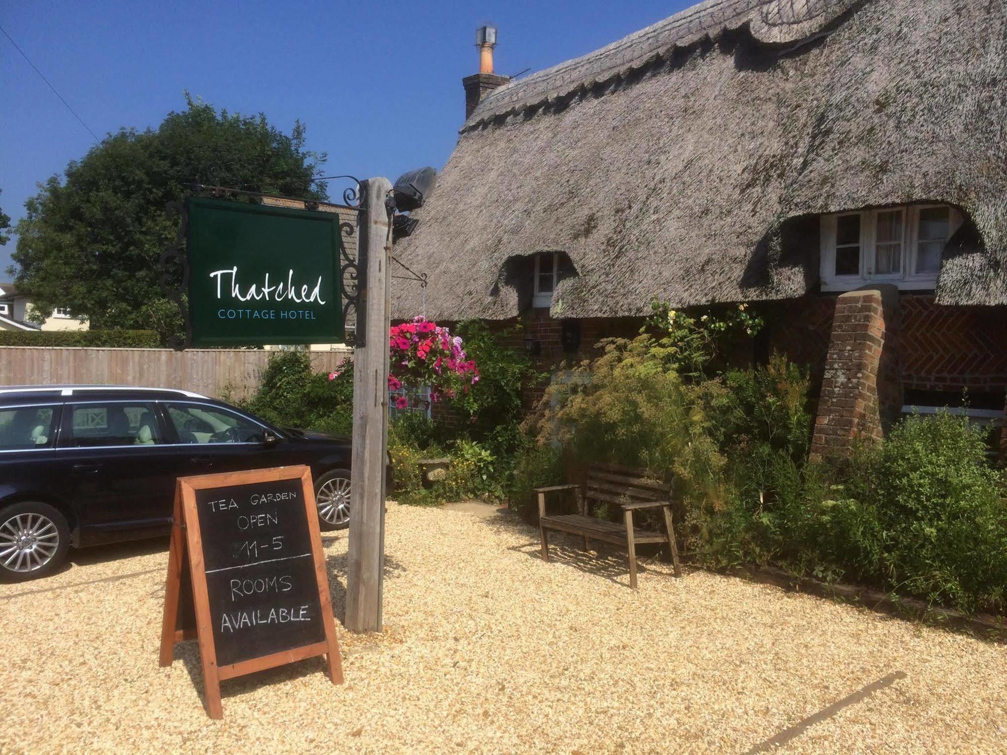 Thatched Cottage Hotel Brockenhurst Exteriör bild